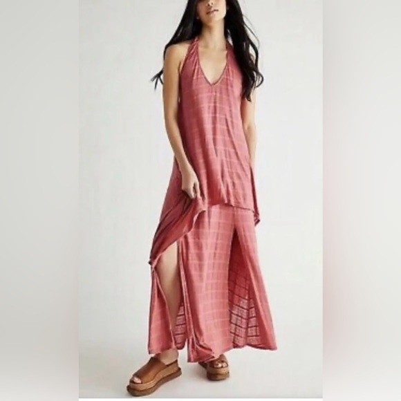 Free People Dresses & Skirts - Free People Chrissy Tiered Halter Maxi Dress. Rouge Color. Size Large